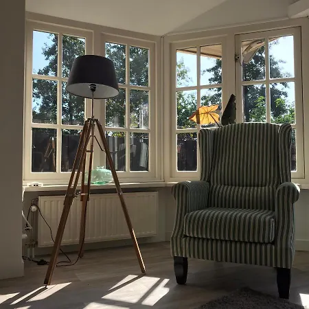 Romantisch Gastenverblijf T'Klomperhuys