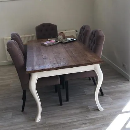 Romantisch T'klomperhuys Nyaraló