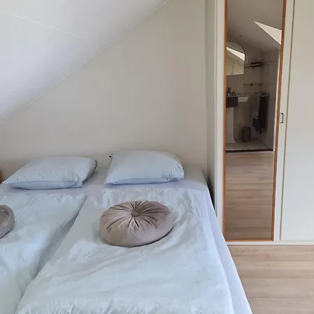 Holiday home Romantisch T'klomperhuys *