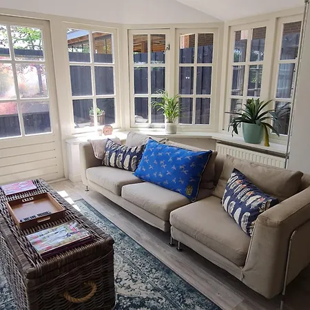 Romantisch Gastenverblijf T'Klomperhuys בית נופש *